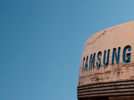 samsung closes in china