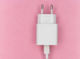 Samsung to Follow Apple’s Path, Will Ditch Included Charger
